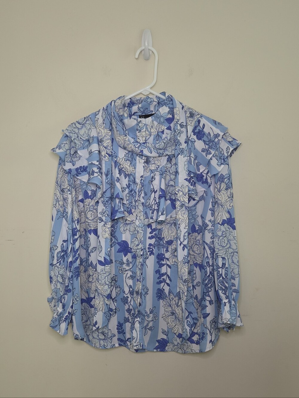 Women's New York & Company Blue Ruffled Button Down Top Sz XL